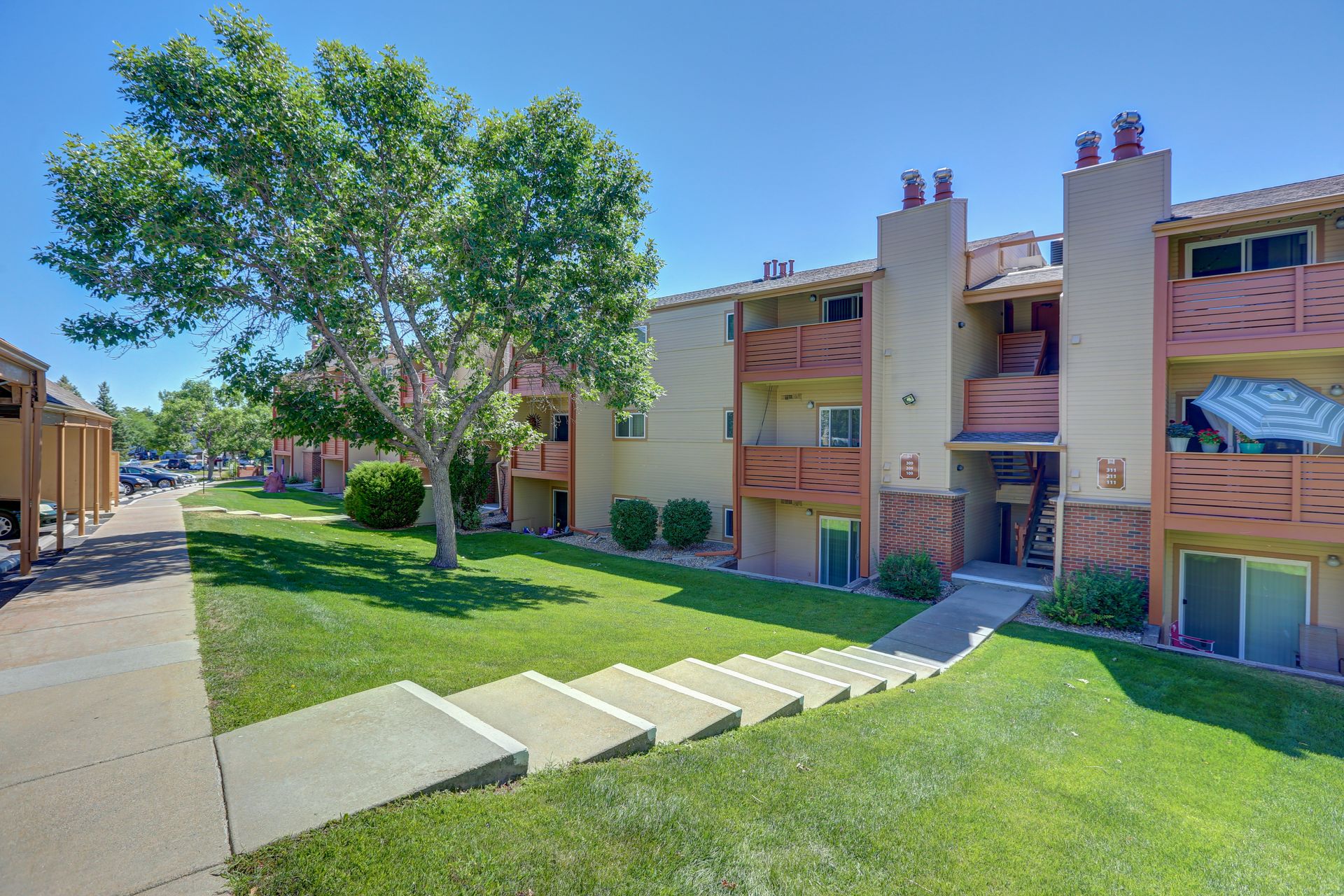 Home | Riva Ridge Apartments | CO