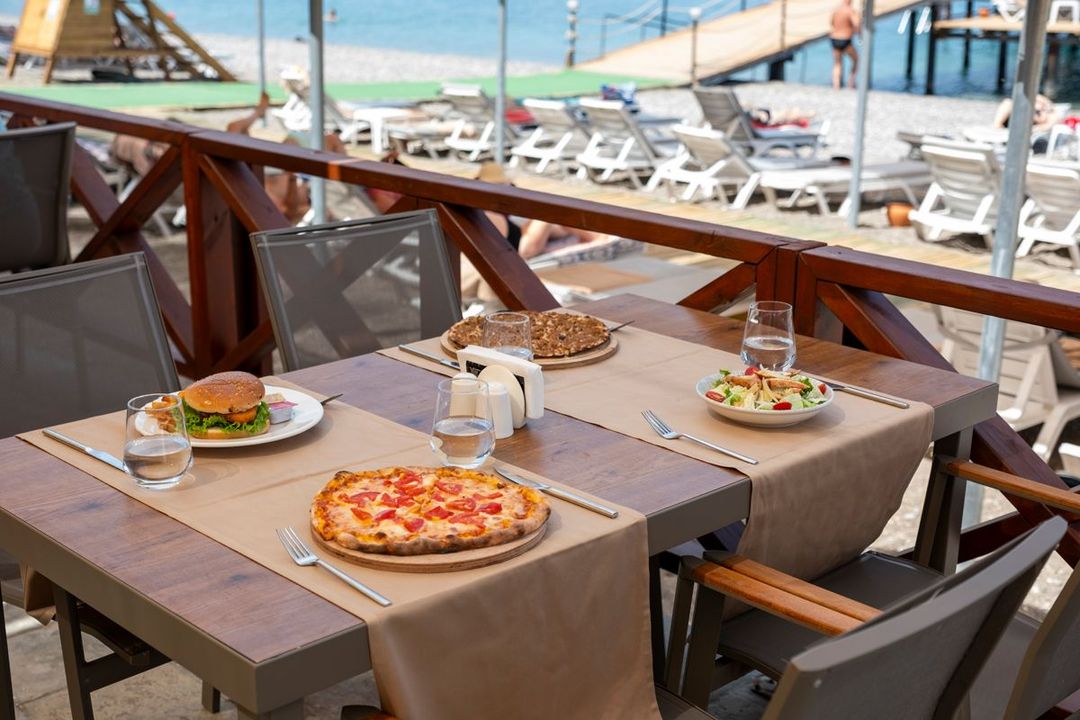 Fore Resort | Beach Restaurant