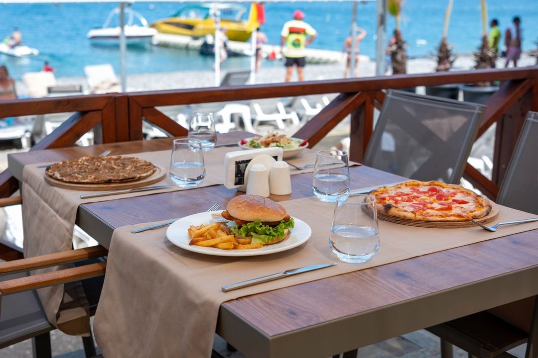 Fore Resort | Beach Restaurant