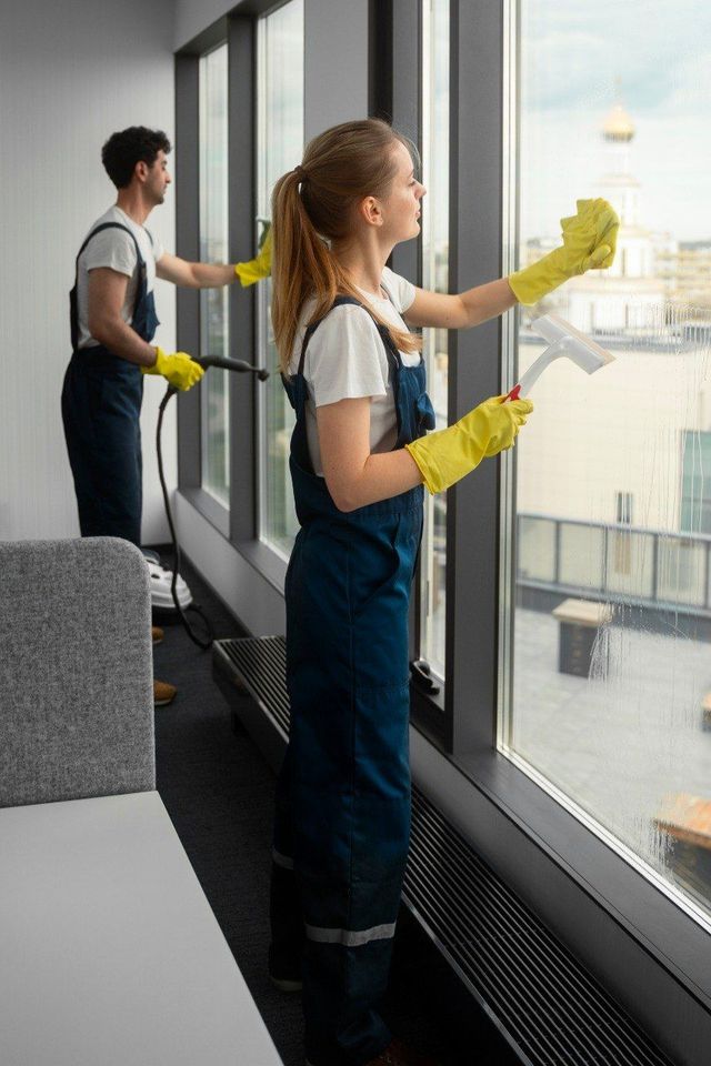 ReClean mobilās brigādes darbinieks