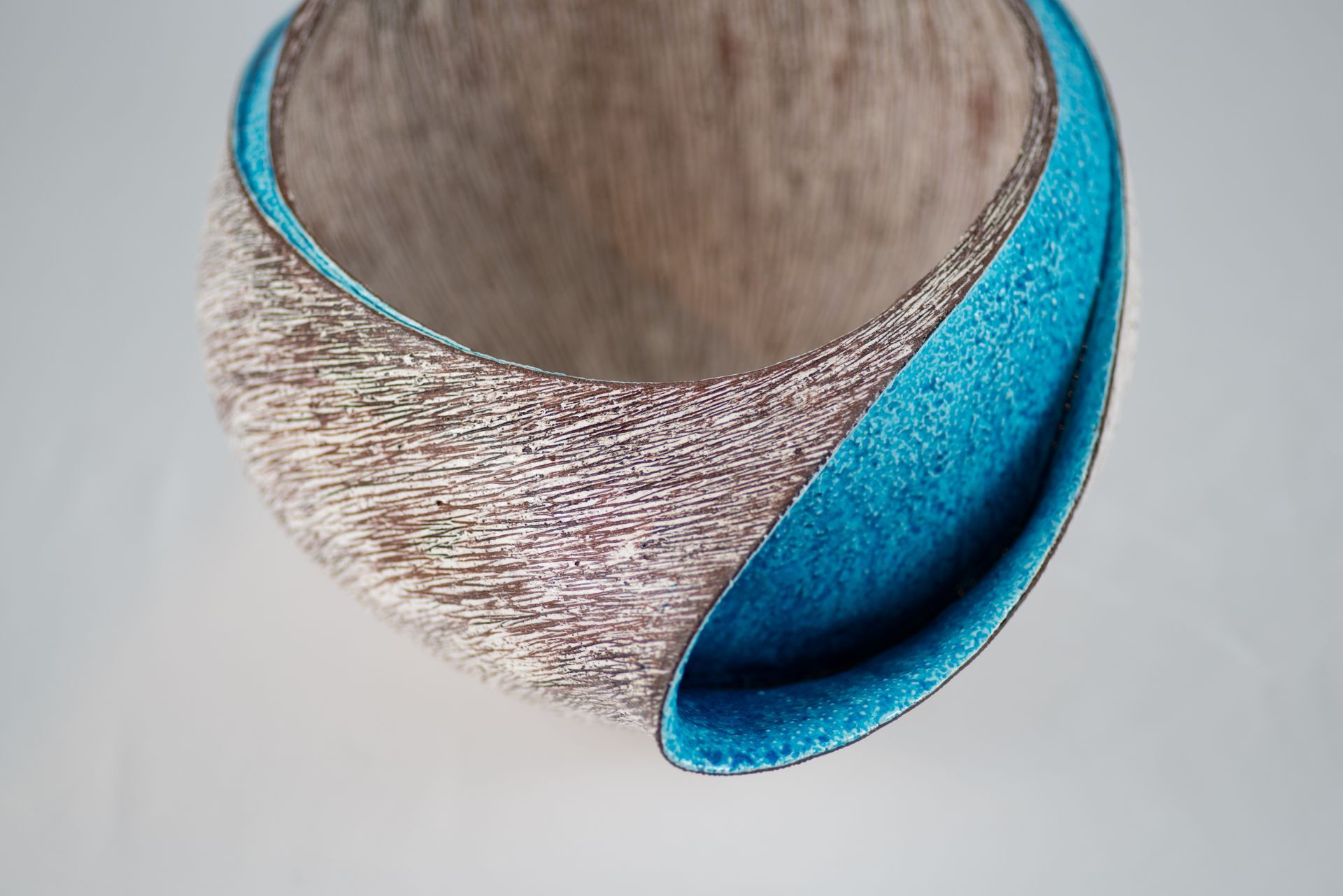 Sculpture in ceramic by Japanese artist Shinya Tanoue.