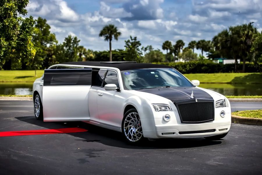Classic vs Modern Limousines