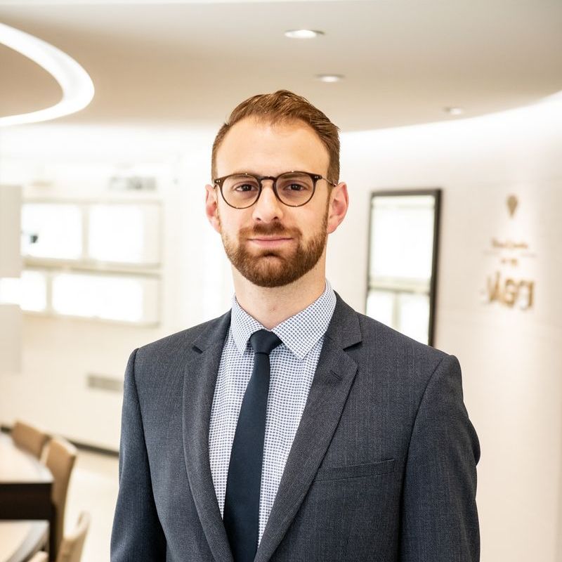 NICHOLAS JÄGGI
Geschäftsleitung & Inhaber