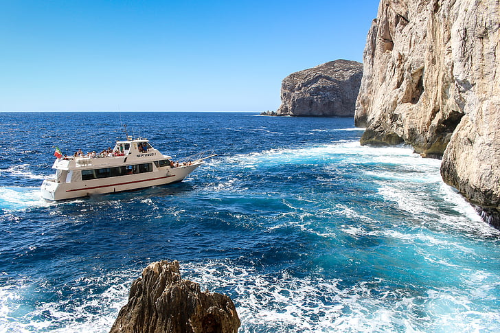 Impressive Corporate Events on Luxury Yachts