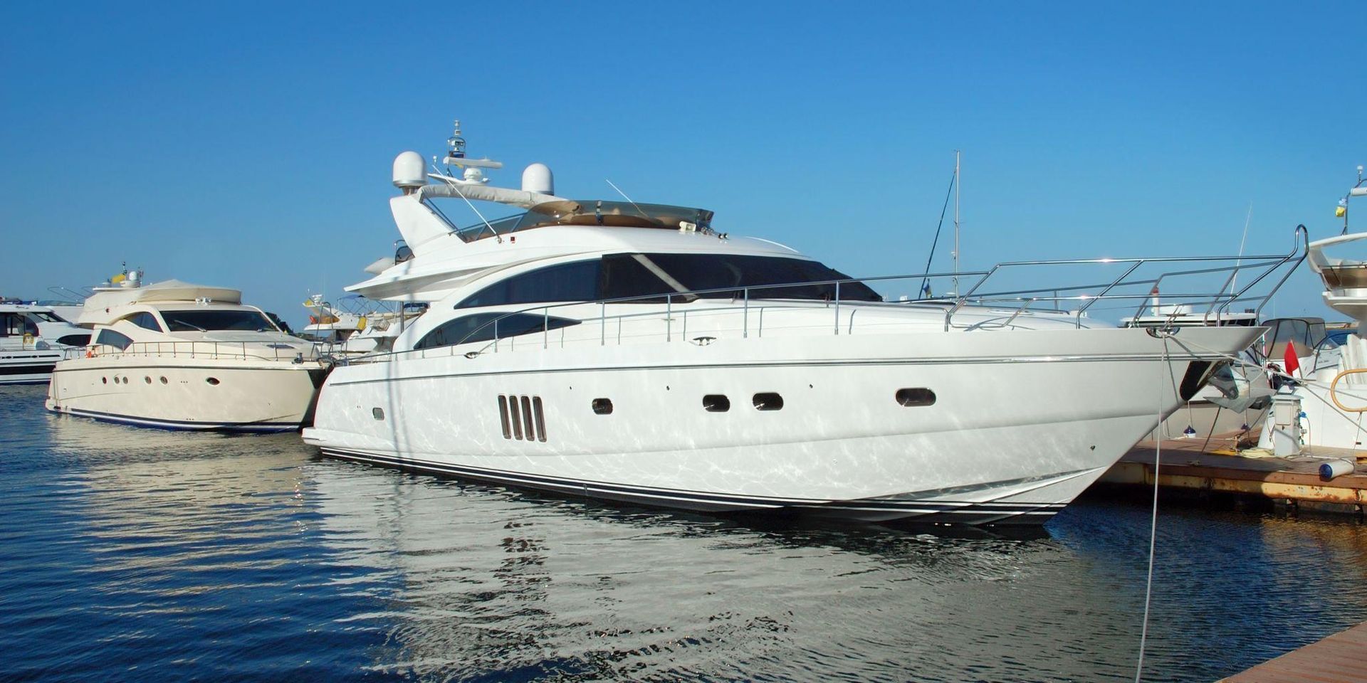 Motor Yacht Charter in Ibiza