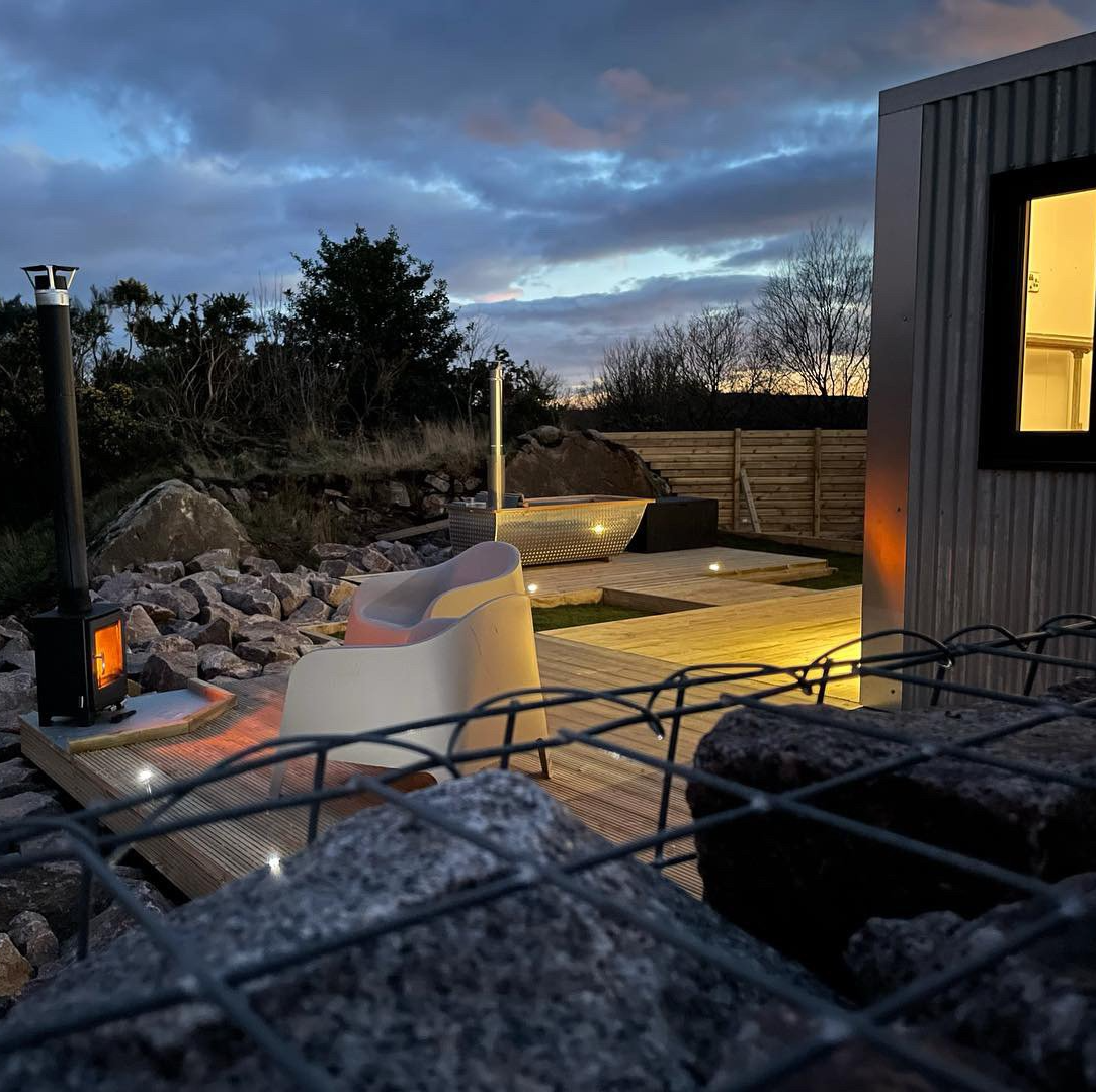 Contained Bliss Glamping Gorsebank Scotland