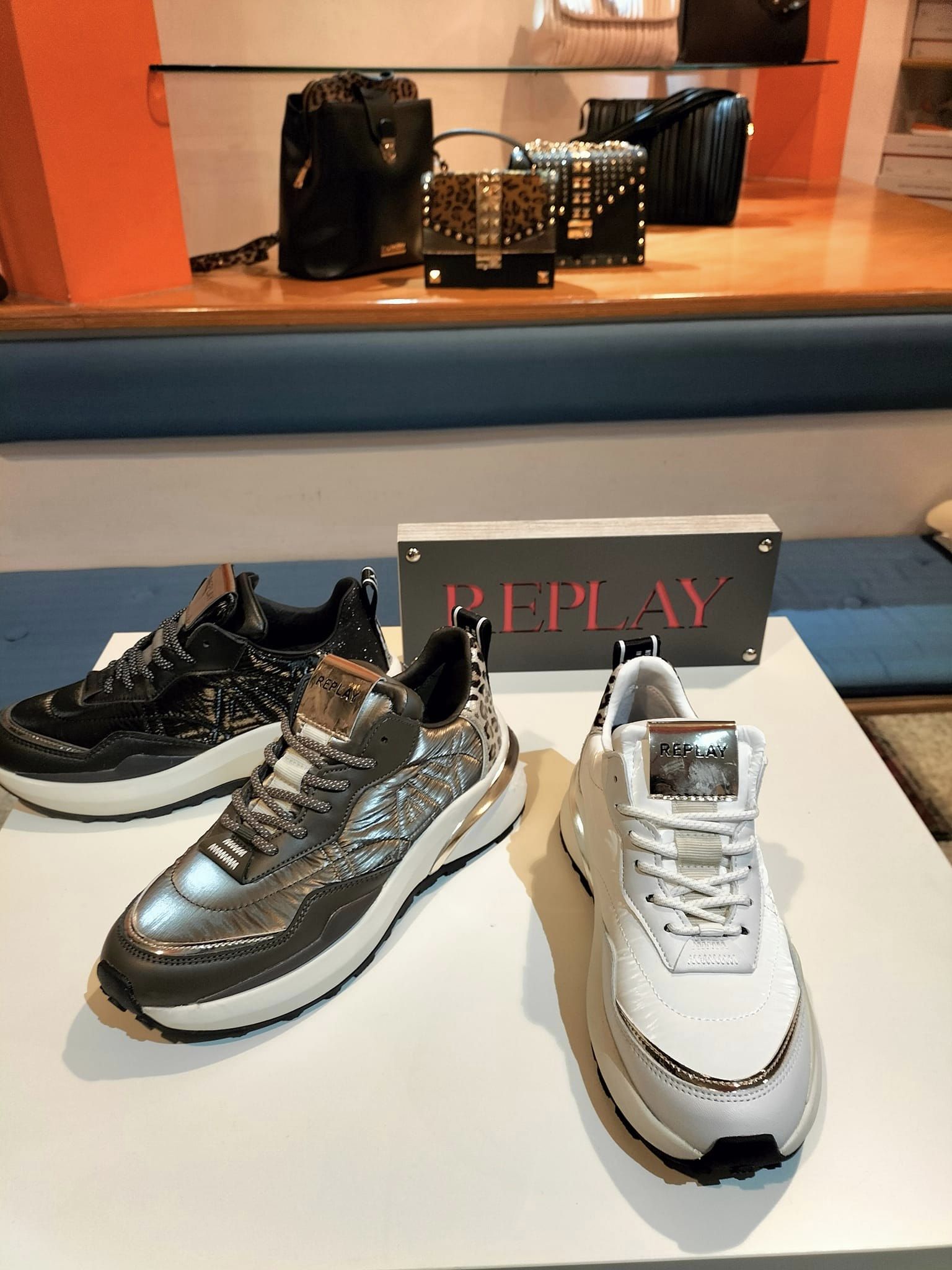 Scarpe casual