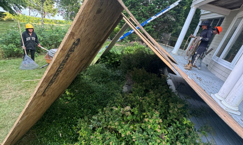 protecting homeowner landscape during roof replacement