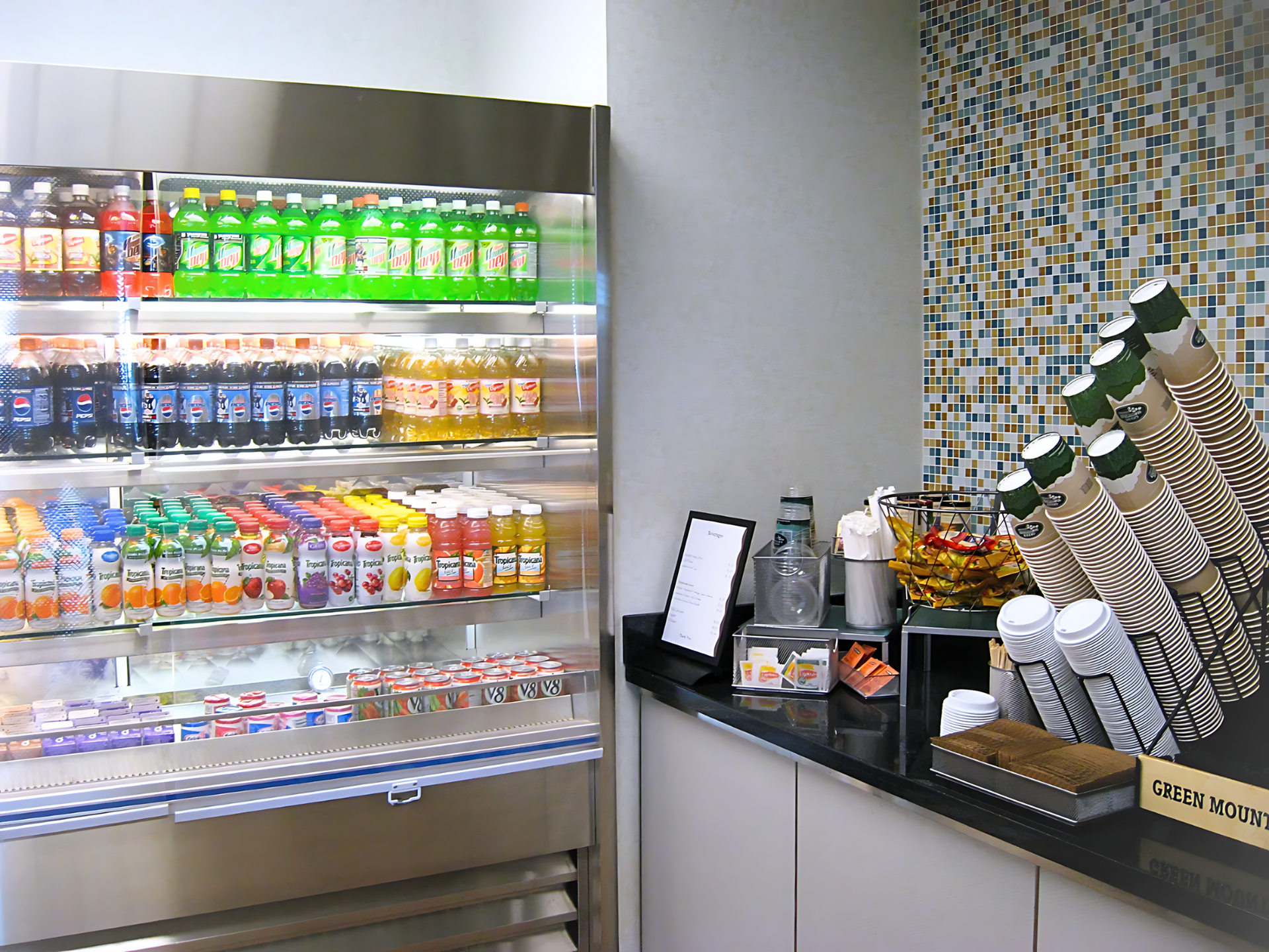 Commerical open air display cooler