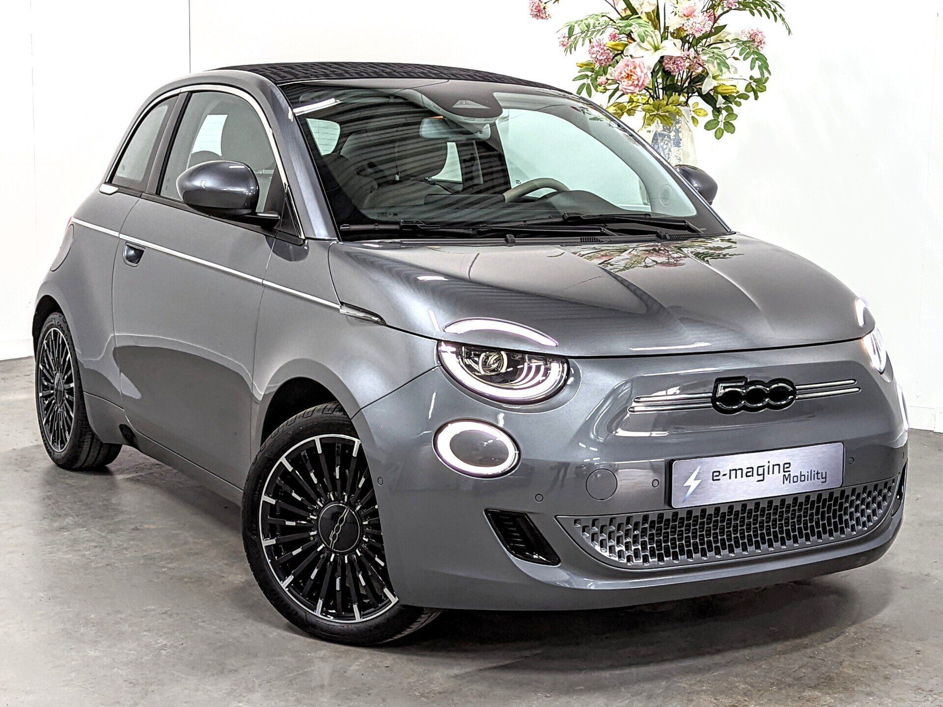 Fiat 500e Cabrio La Prima
