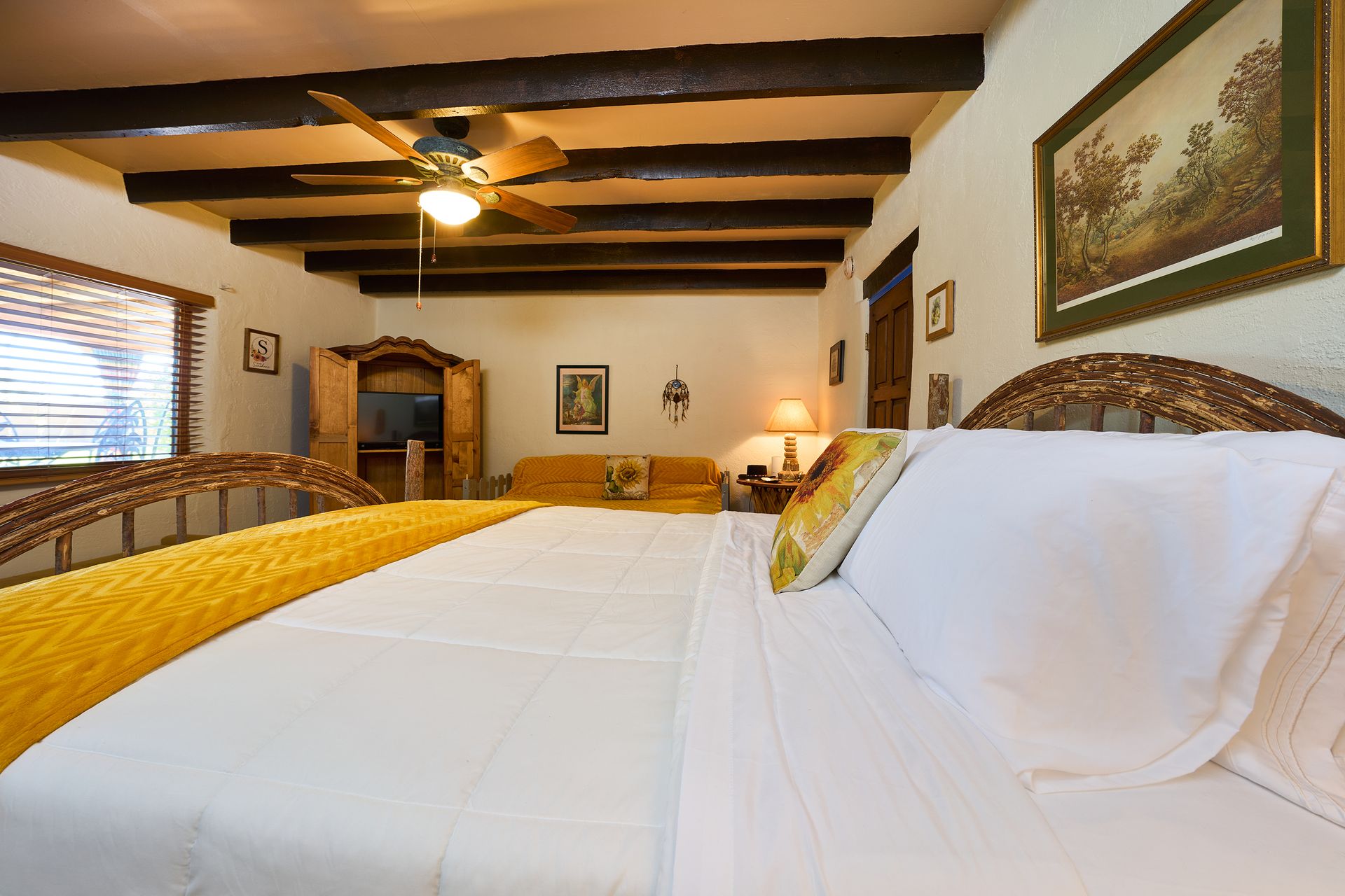 Gallery Loba Luna Bed and Breakfast Albuquerque