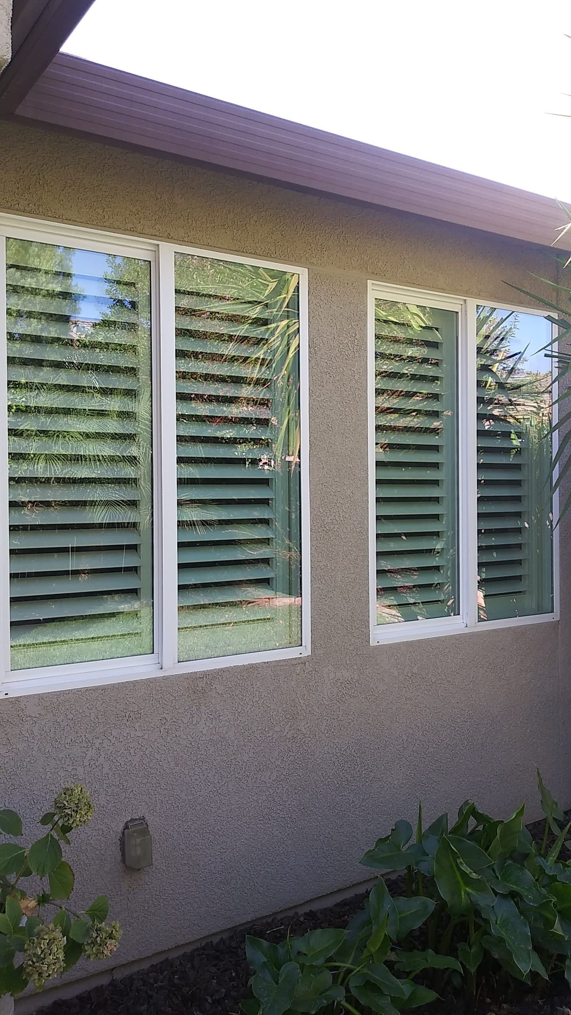 Gallery | Smith Window Washing and Gutter Cleaning