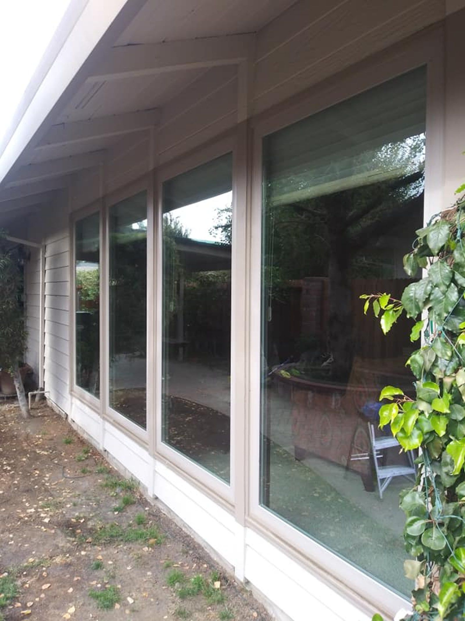 Window Washing and Gutter Cleaning | Smith Window Washing and Gutter ...