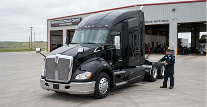 semi-truck glass repair and replacement in Kansas