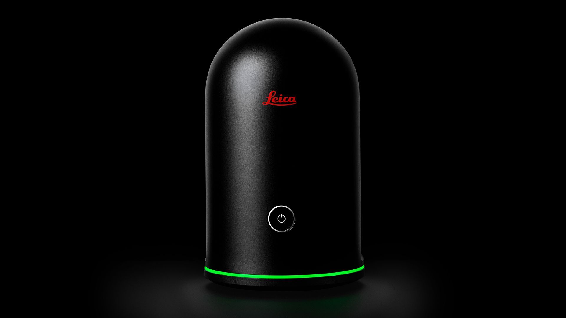 A black device with leica written on it
