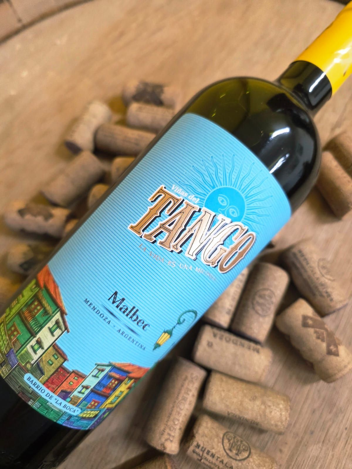 Una botella de vino