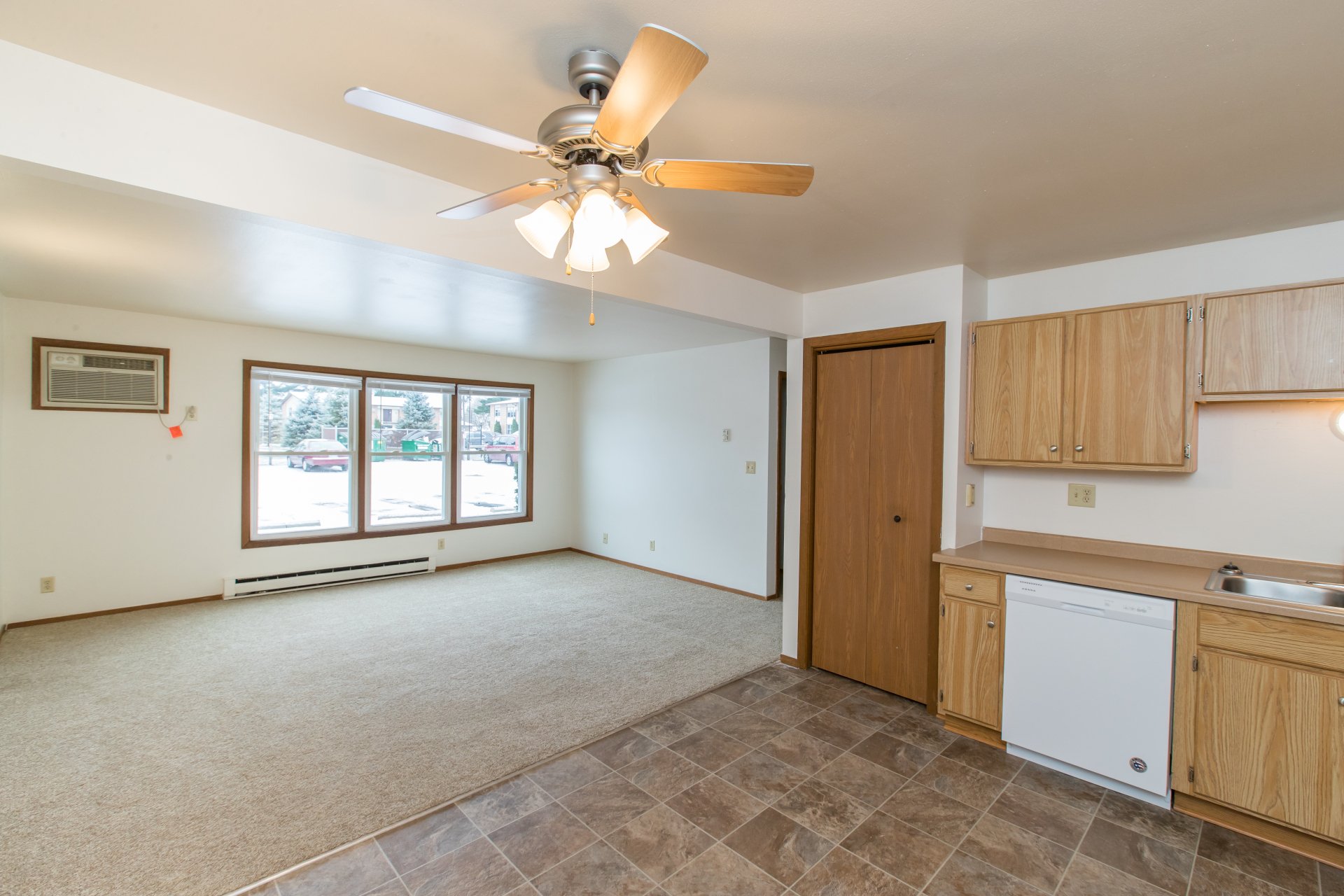 Woodfield Circle Diamond Property Management