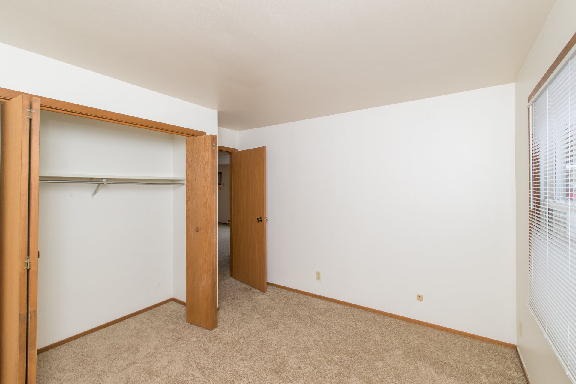 Woodfield Circle Diamond Property Management