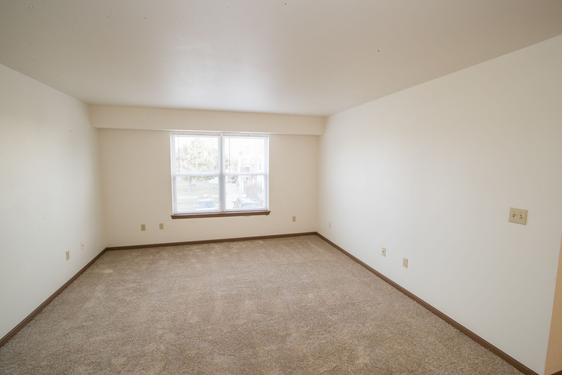 Southview Apartment - Diamond Property Management