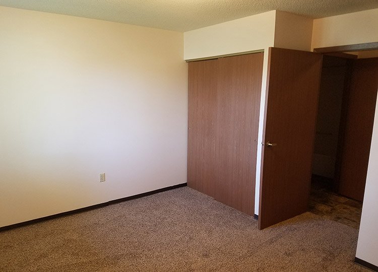 Allyson Court Apartments Diamond Property Management, LLC