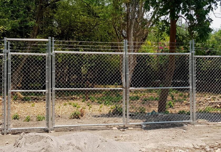 CERCAS Y PROTECCIONES DE MALLA BALA - INSTALACIÓN