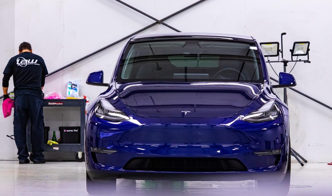 Ceramic Coating vs. Waxing Understanding Key Differences for Car Detailing