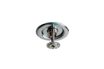 Testina sprinkler a soffitto cromata su sfondo bianco