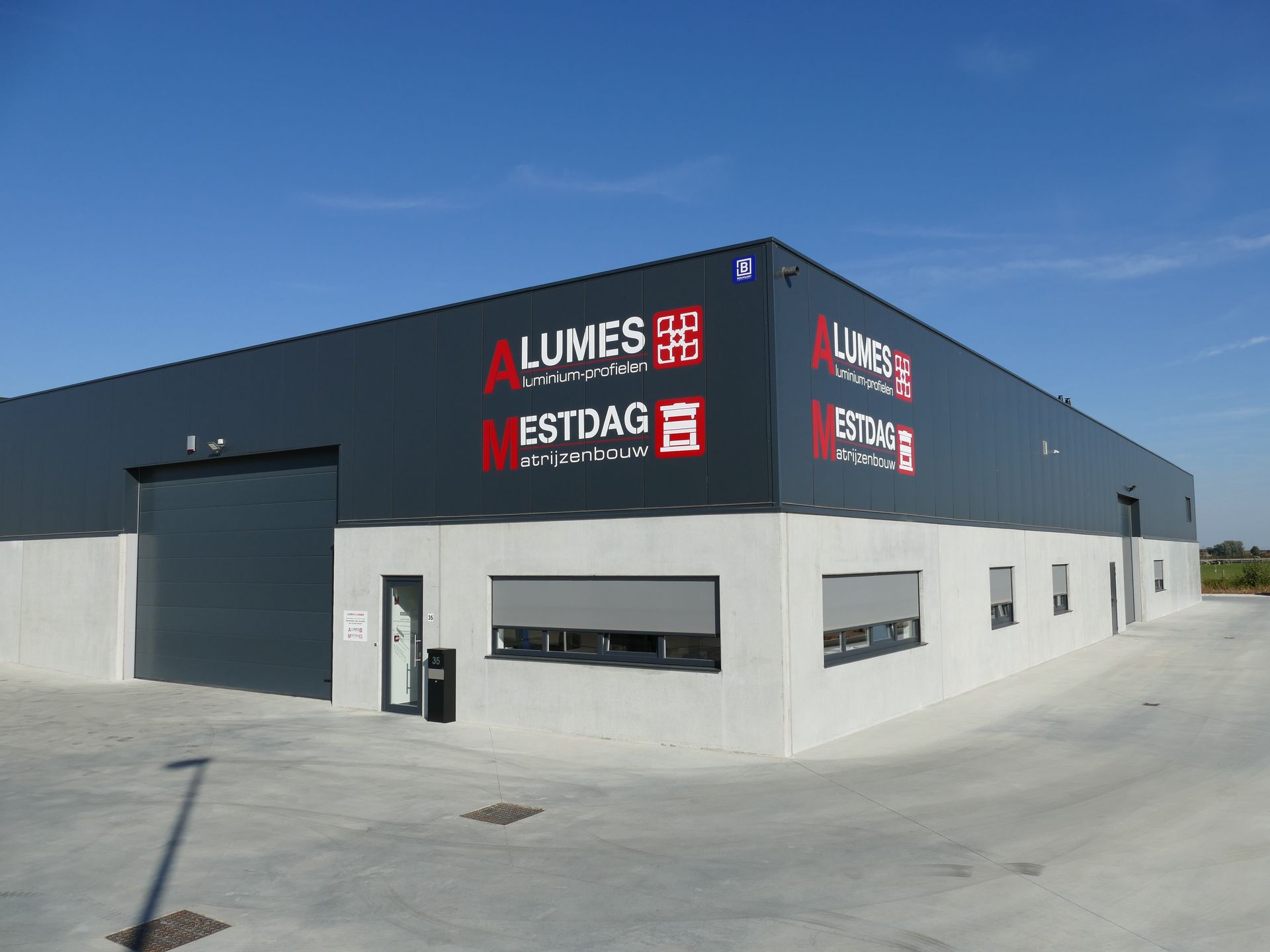 Gebouw Mestdag in Vierschare Ledegem