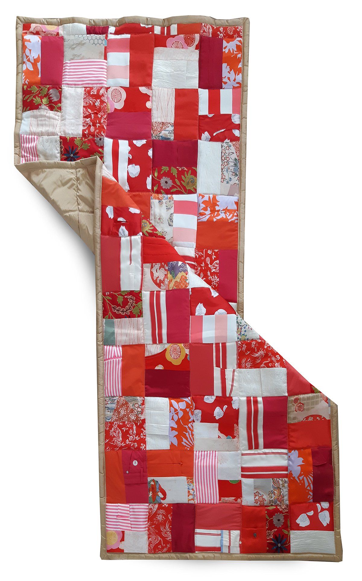 HANDWERKJUFFIE.NL Masterontwerper in memorydekens, troostdeken en herinneringsdeken. Een nieuw leven voor kleding van een overleden dierbare, baby- of kinderkleding.