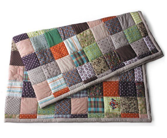 HANDWERKJUFFIE.NL Masterontwerper in memorydekens, troostdeken en herinneringsdeken. Een nieuw leven voor kleding van een overleden dierbare, baby- of kinderkleding.