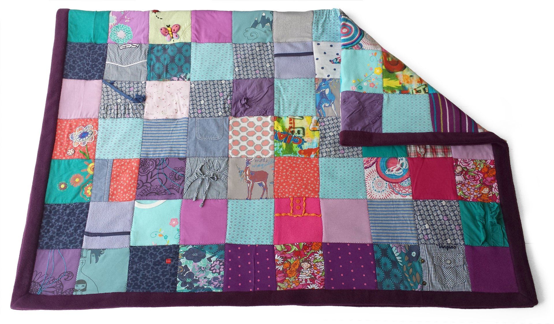 HANDWERKJUFFIE.NL Masterontwerper in memorydekens, troostdeken en herinneringsdeken. Een nieuw leven voor kleding van een overleden dierbare, baby- of kinderkleding.