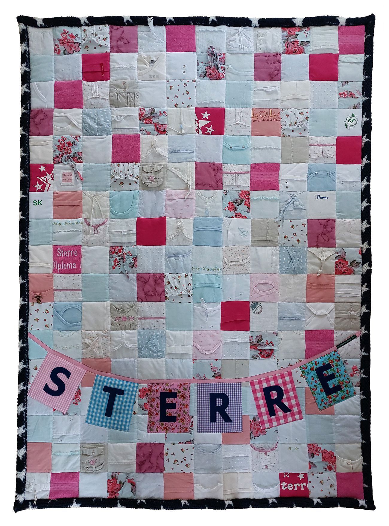 HANDWERKJUFFIE.NL Masterontwerper in memorydekens, troostdeken en herinneringsdeken. Een nieuw leven voor kleding van een overleden dierbare, baby- of kinderkleding.