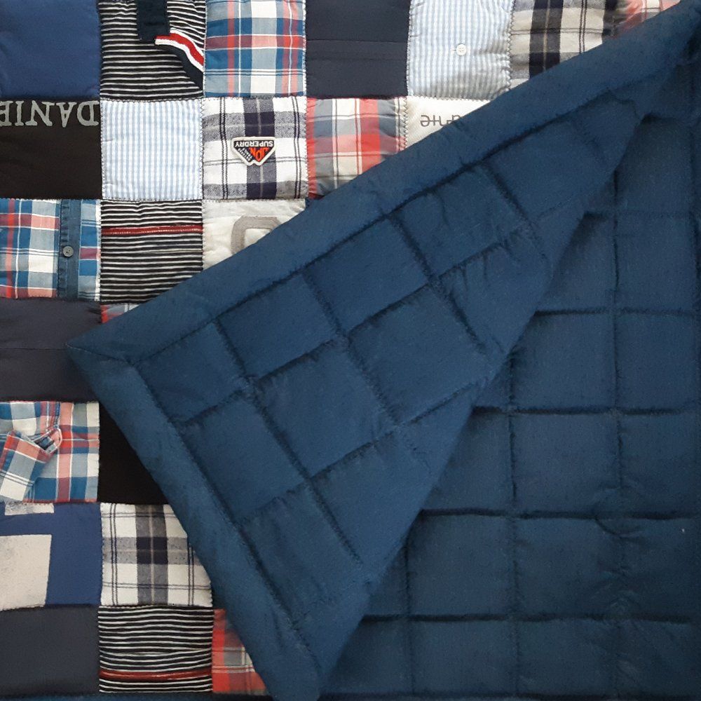 HANDWERKJUFFIE.NL Masterontwerper in memorydekens, troostdeken en herinneringsdeken. Een nieuw leven voor kleding van een overleden dierbare, baby- of kinderkleding.