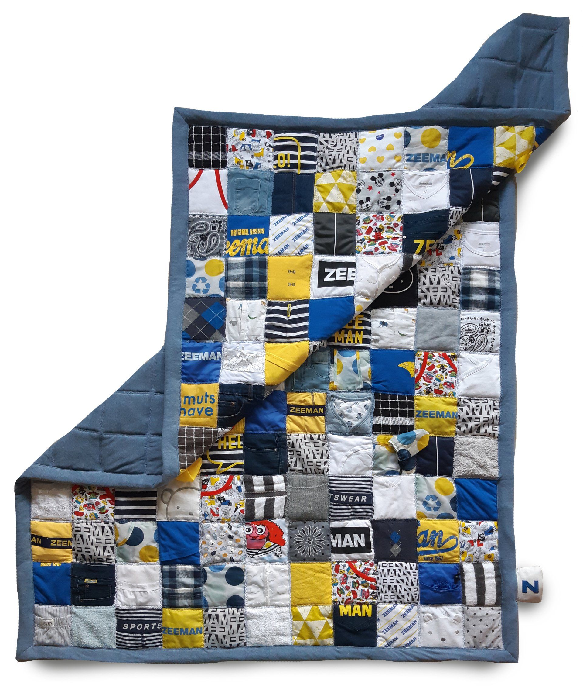 HANDWERKJUFFIE.NL Masterontwerper in memorydekens, troostdeken en herinneringsdeken. Een nieuw leven voor kleding van een overleden dierbare, baby- of kinderkleding.