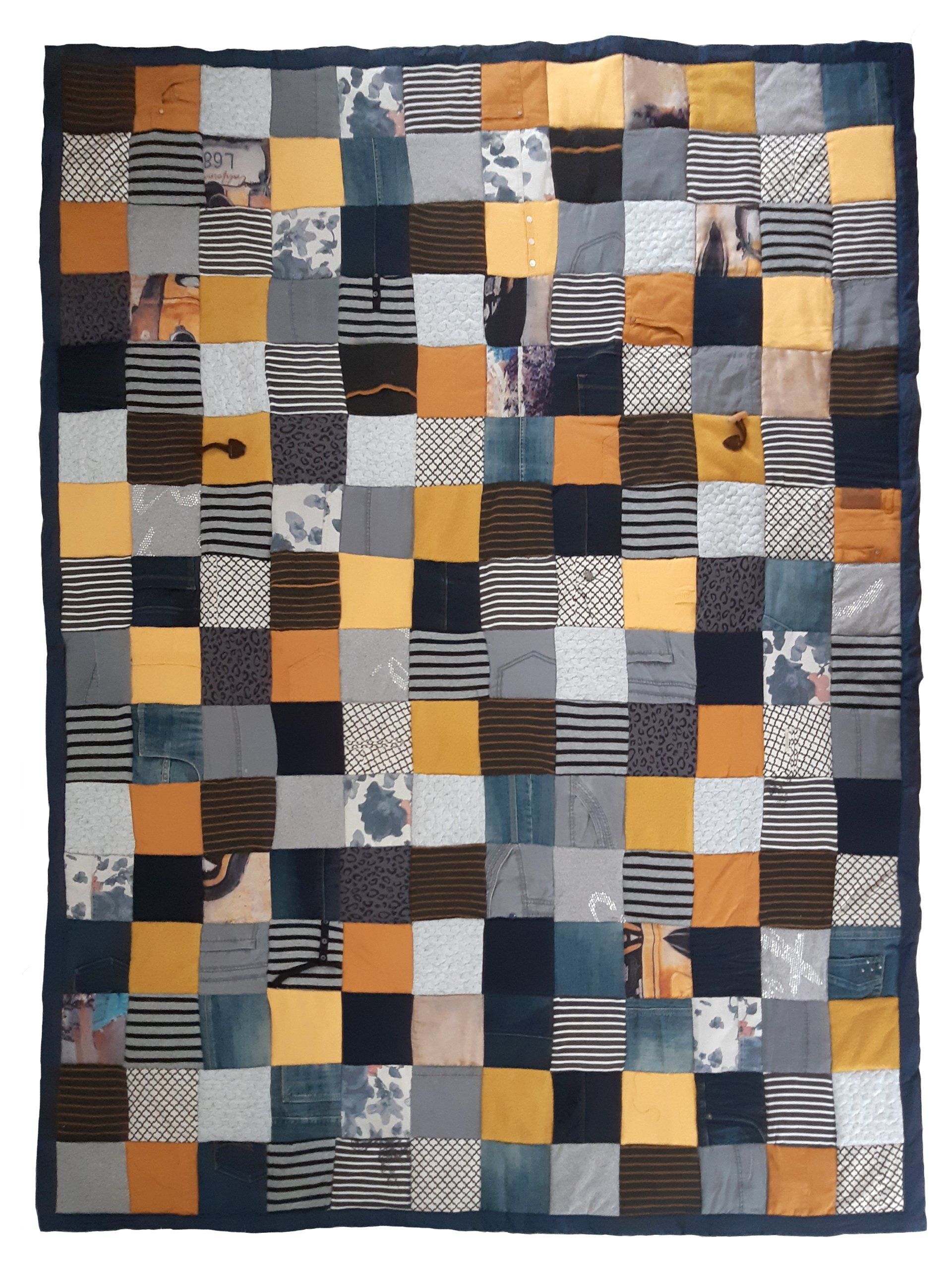 HANDWERKJUFFIE.NL Masterontwerper in memorydekens, troostdeken en herinneringsdeken. Een nieuw leven voor kleding van een overleden dierbare, baby- of kinderkleding.