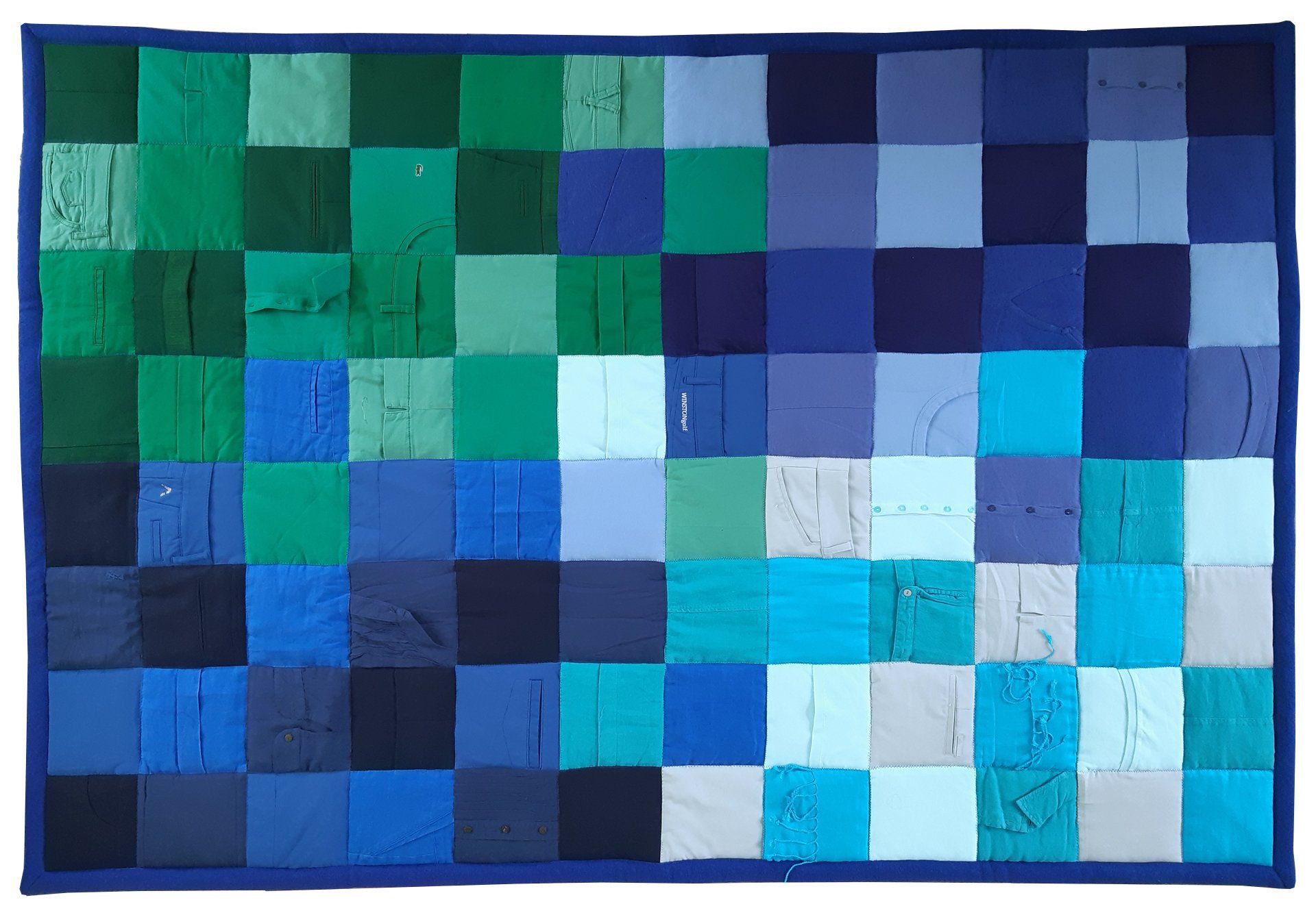 HANDWERKJUFFIE.NL Masterontwerper in memorydekens, troostdeken en herinneringsdeken. Een nieuw leven voor kleding van een overleden dierbare, baby- of kinderkleding.