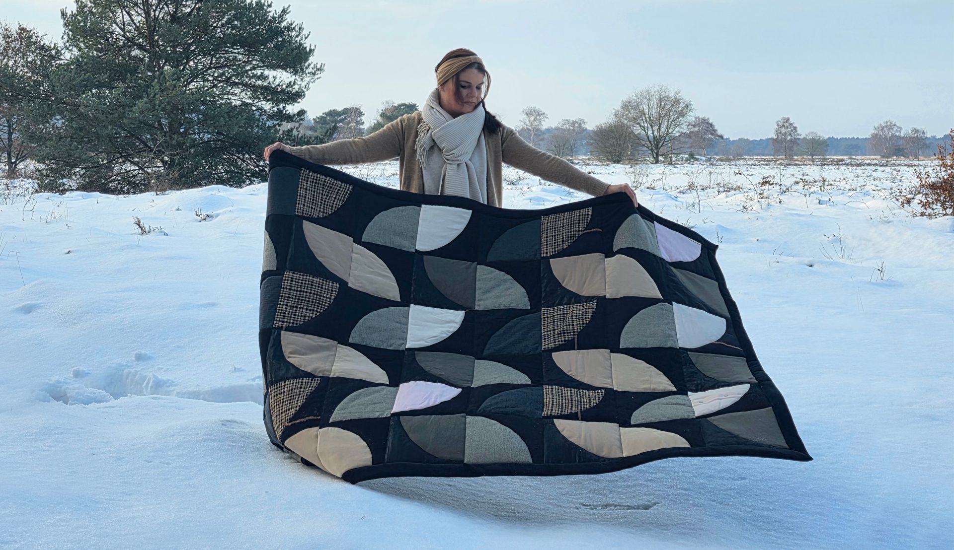 HANDWERKJUFFIE.NL Masterontwerper in memorydekens, troostdeken en herinneringsdeken. Een nieuw leven voor kleding van een overleden dierbare, baby- of kinderkleding.