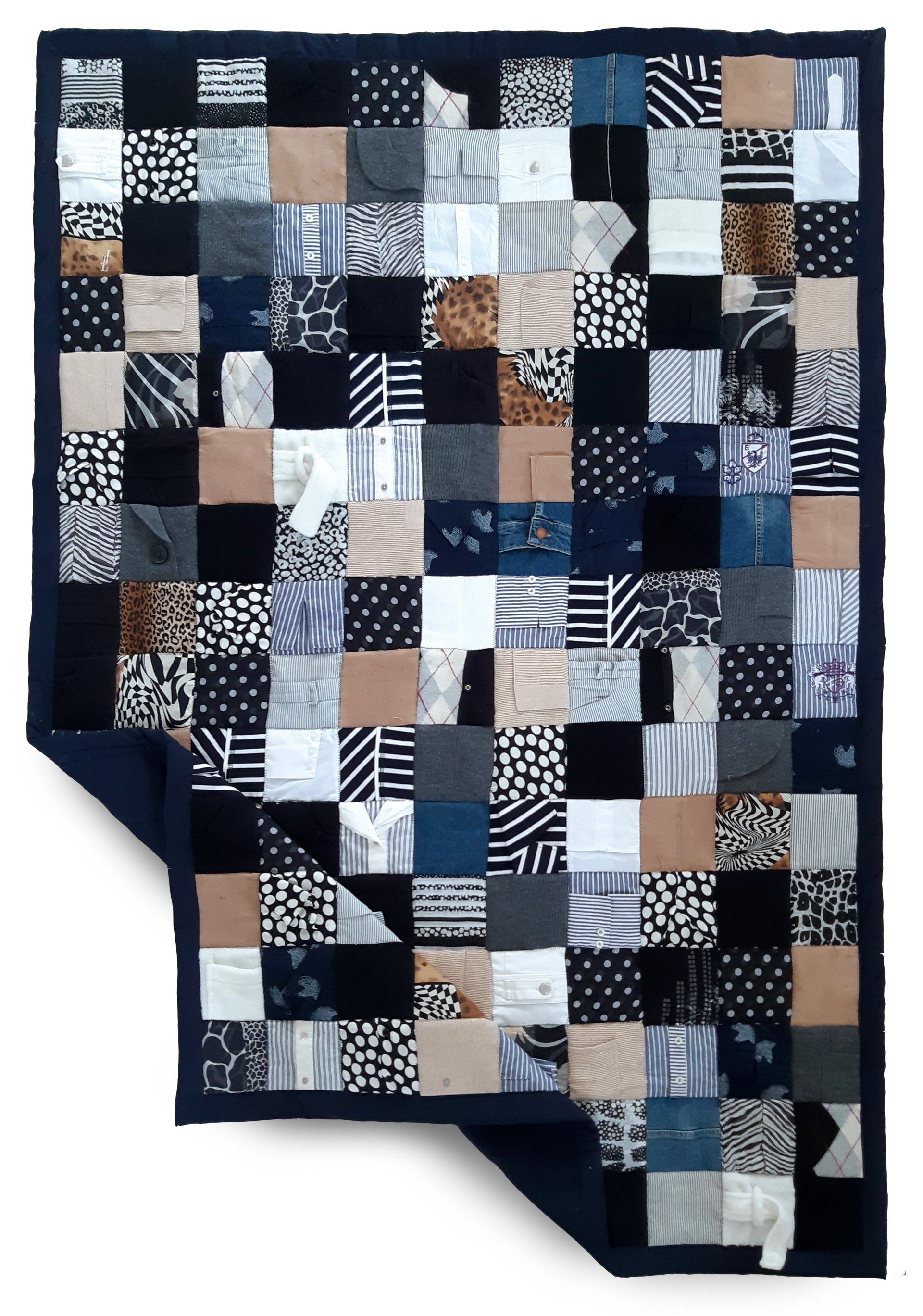 HANDWERKJUFFIE.NL Masterontwerper in memorydekens, troostdeken en herinneringsdeken. Een nieuw leven voor kleding van een overleden dierbare, baby- of kinderkleding.