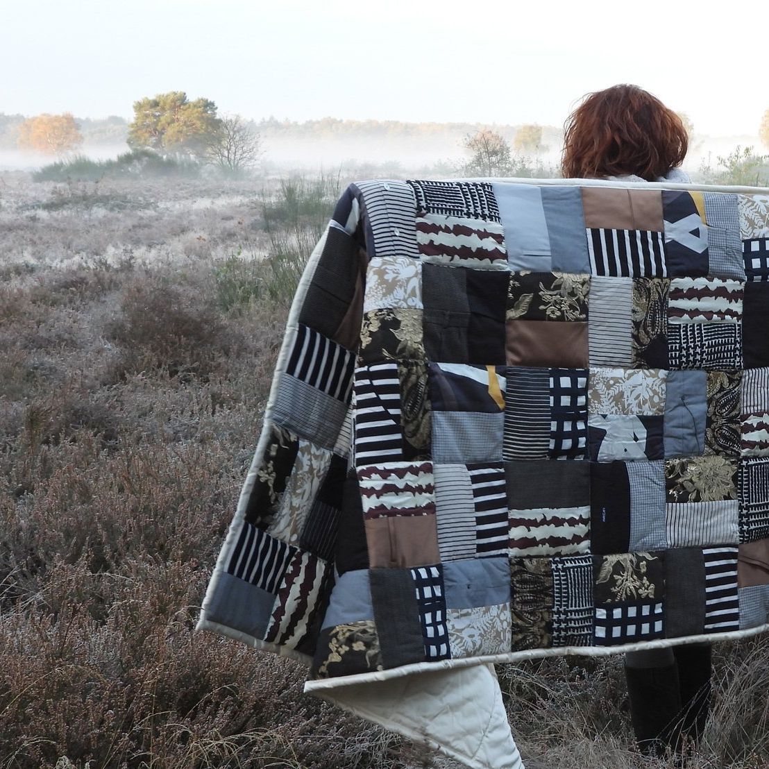 HANDWERKJUFFIE.NL Masterontwerper in memorydekens, troostdeken en herinneringsdeken. Een nieuw leven voor kleding van een overleden dierbare, baby- of kinderkleding.