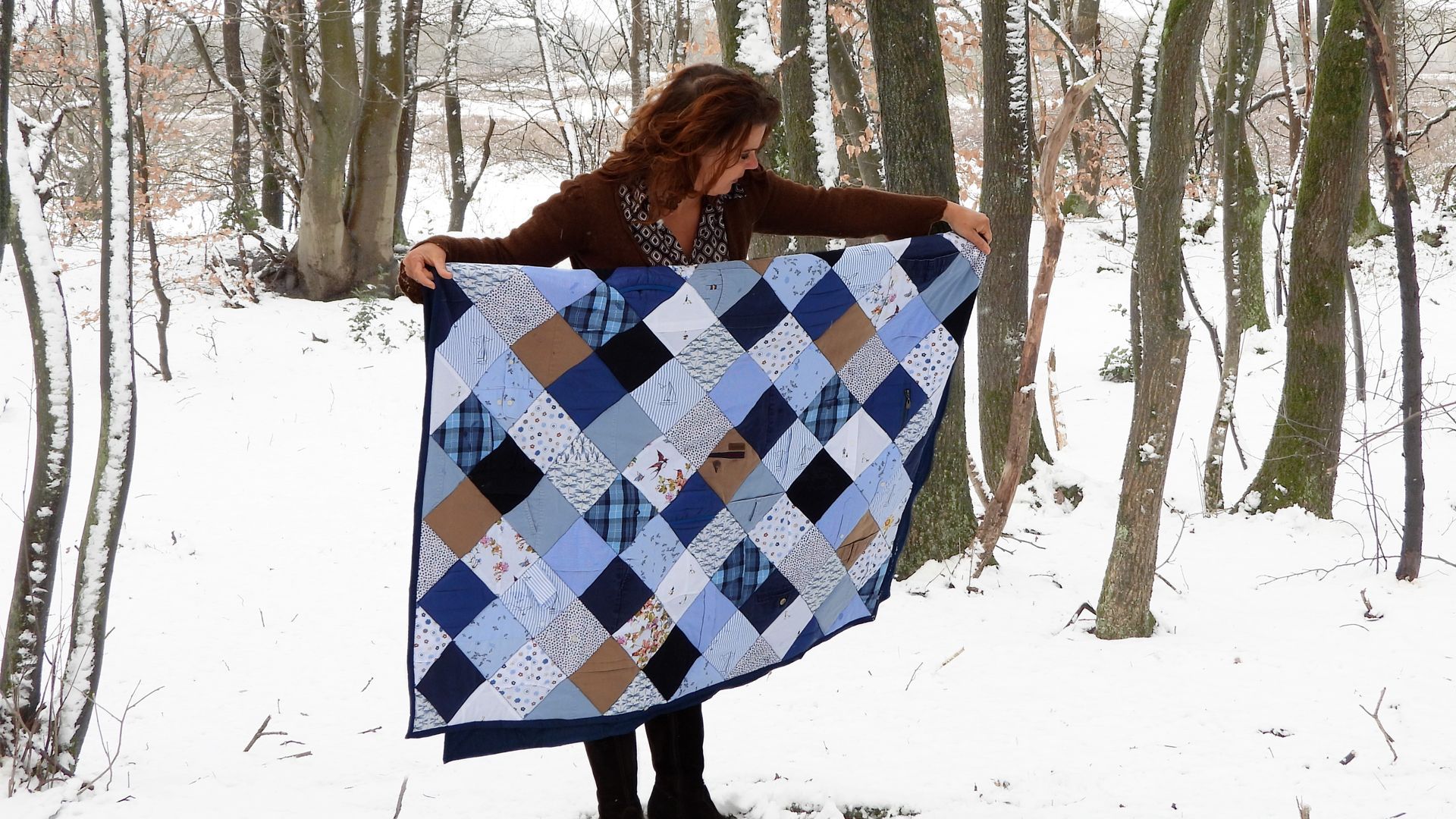 HANDWERKJUFFIE.NL Masterontwerper in memorydekens, troostdeken en herinneringsdeken. Een nieuw leven voor kleding van een overleden dierbare, baby- of kinderkleding.