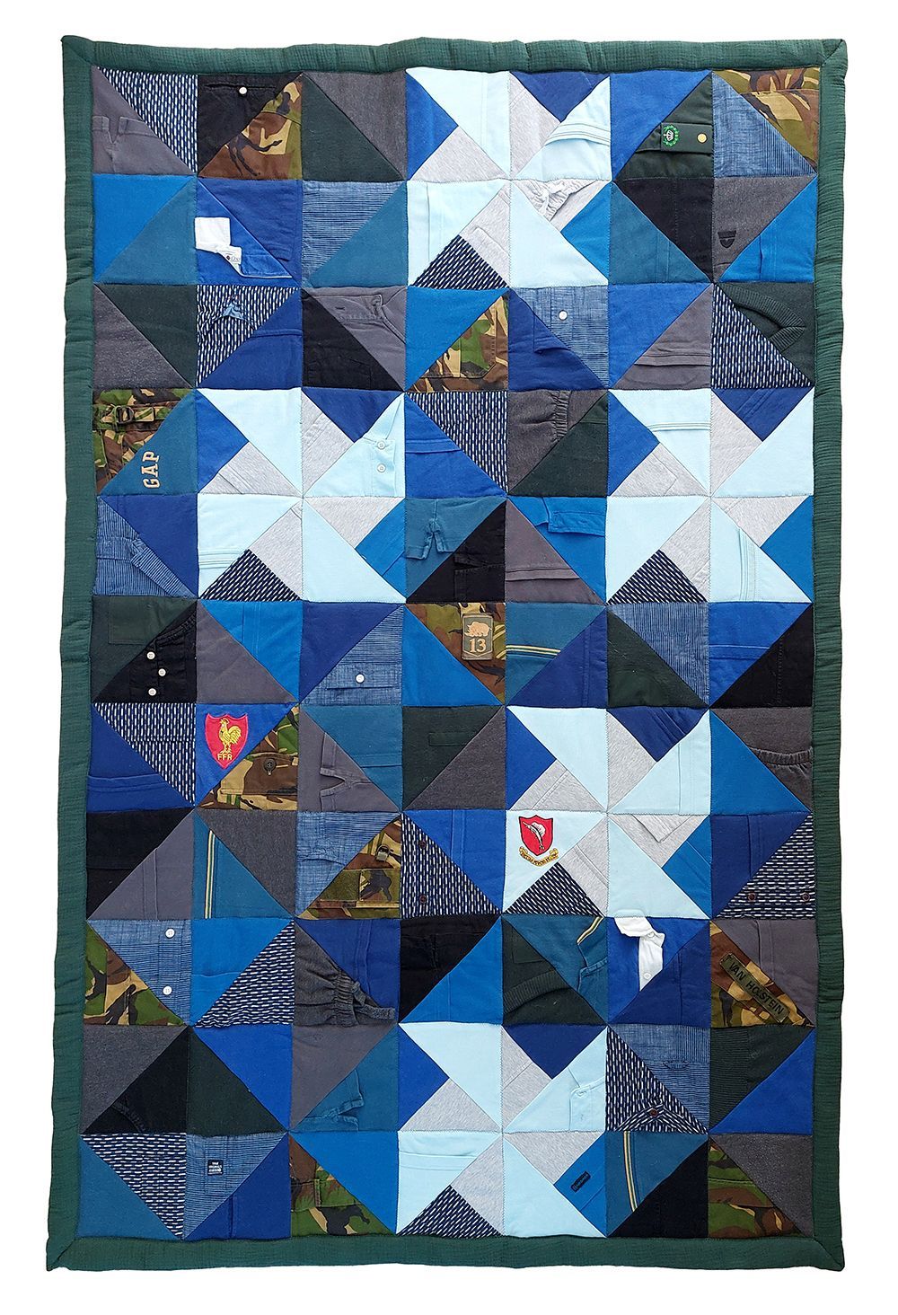 HANDWERKJUFFIE.NL Masterontwerper in memorydekens, troostdeken en herinneringsdeken. Een nieuw leven voor kleding van een overleden dierbare, baby- of kinderkleding.