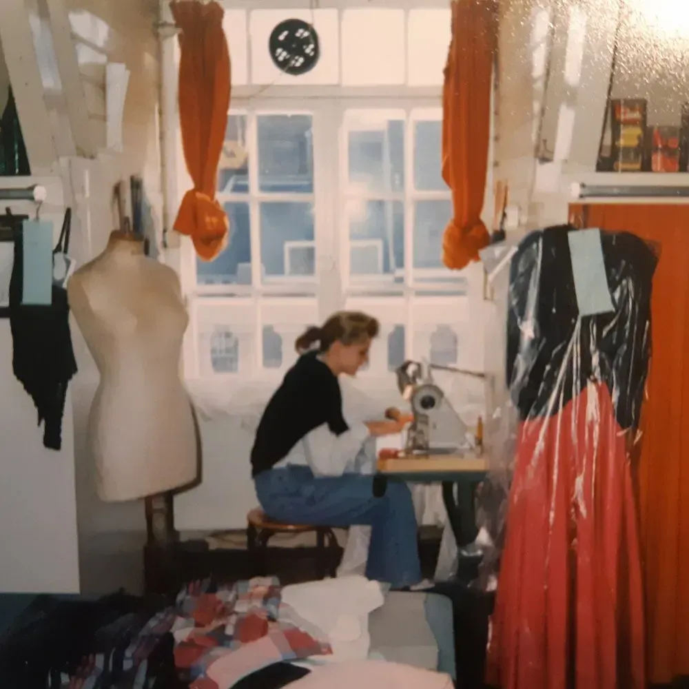 HANDWERKJUFFIE.NL Masterontwerper in memorydekens, troostdeken en herinneringsdeken. Een nieuw leven voor kleding van een overleden dierbare, baby- of kinderkleding.