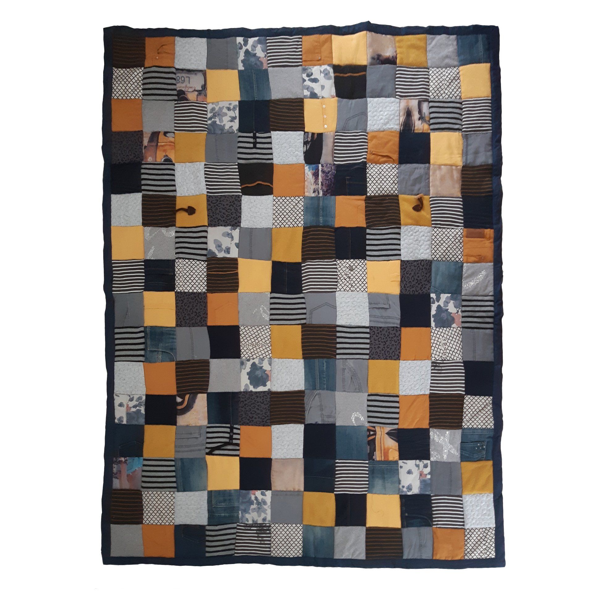 HANDWERKJUFFIE.NL Masterontwerper in memorydekens, troostdeken en herinneringsdeken. Een nieuw leven voor kleding van een overleden dierbare, baby- of kinderkleding.