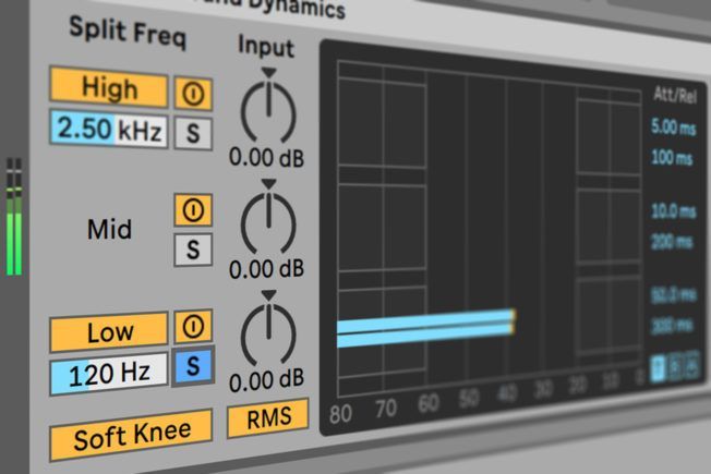 A computer monitor shows a split freq of 2.50 khz