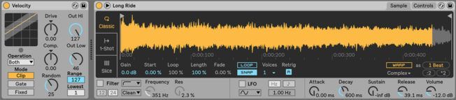 A computer screen shows a recording of a sound wave
