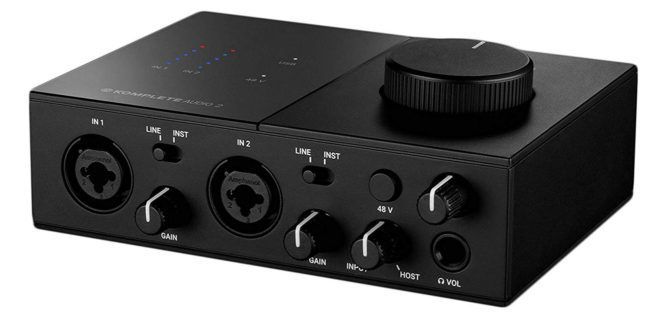 A black box with a knob on top of it.