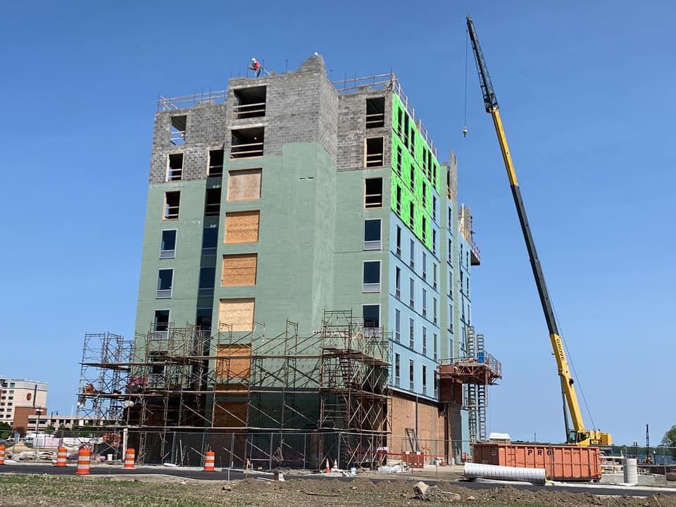 Hampton Inn & Suites