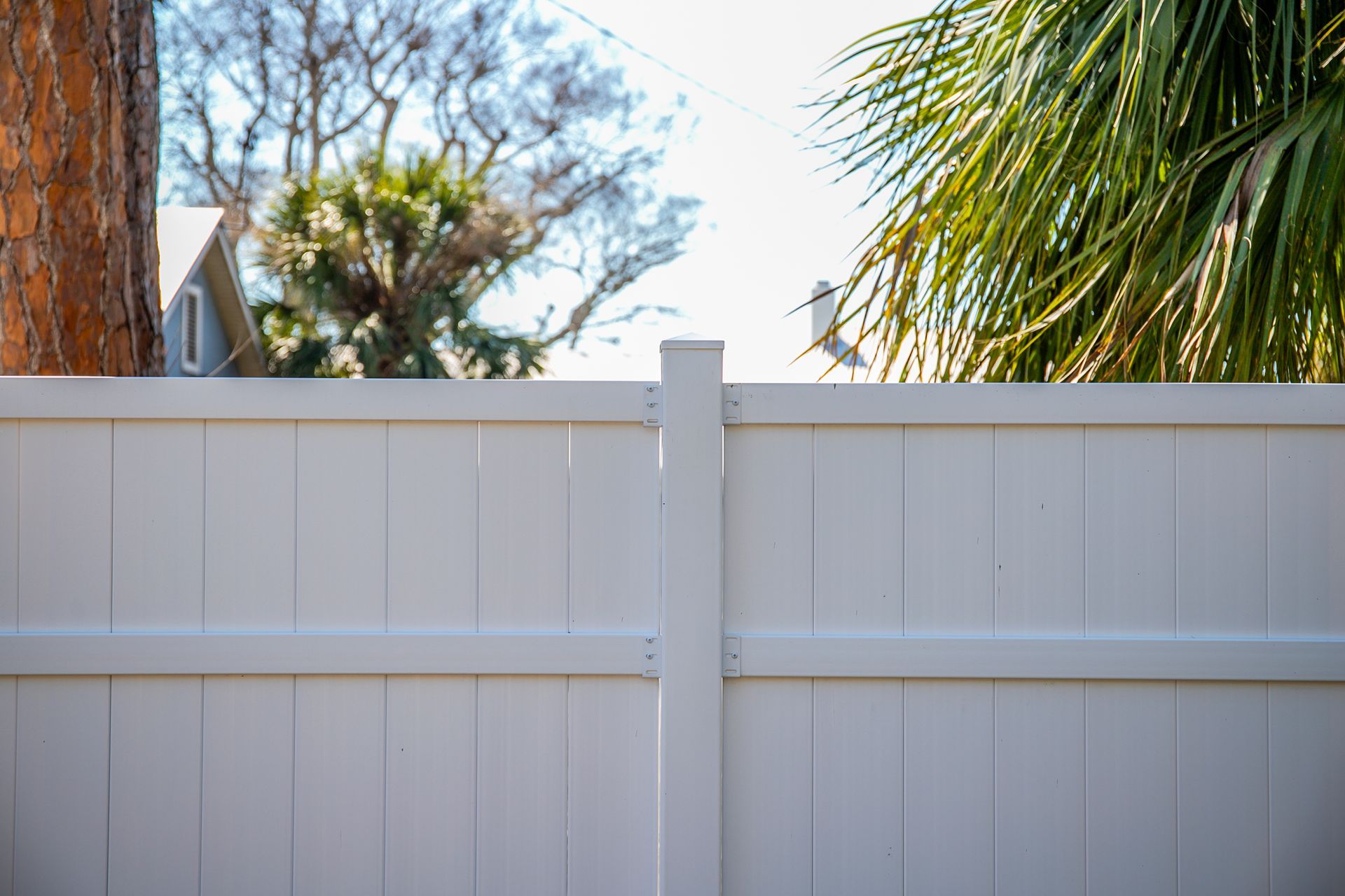 vinyl security fence
