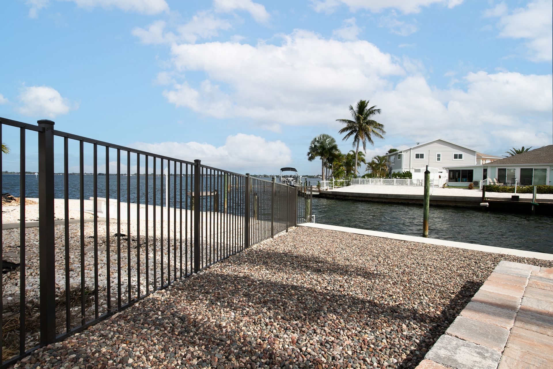black aluminum fence in pinellas