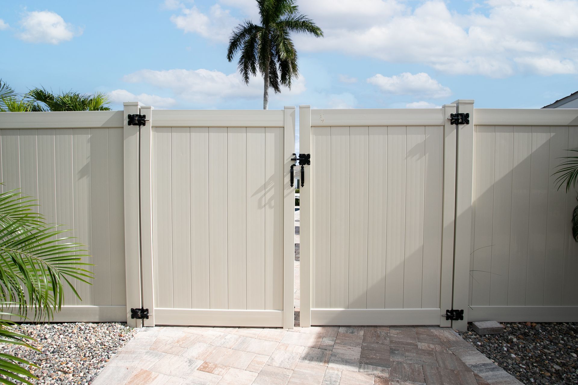vinyl fence sarasota